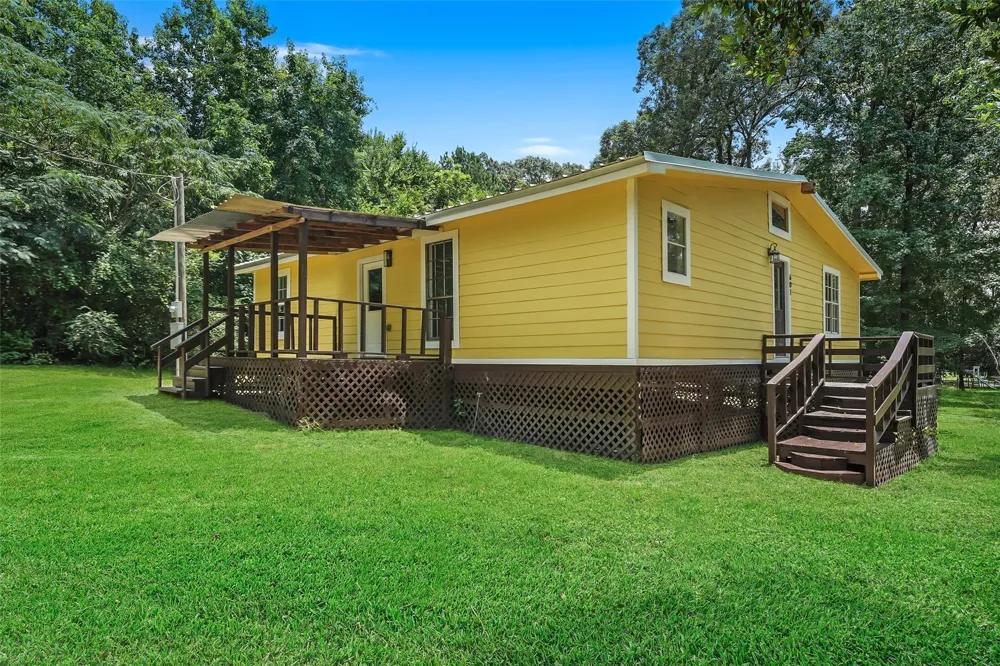 601 Faulkner Avenue Coldspring, TX 77331