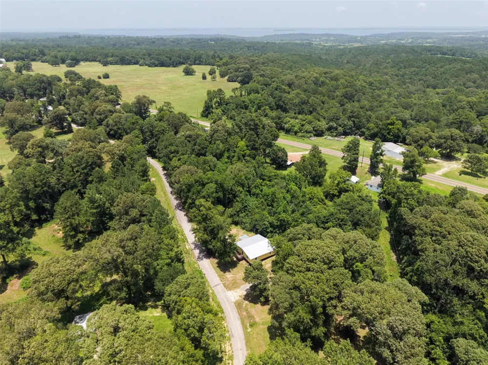 601 Faulkner Avenue Coldspring, TX 77331