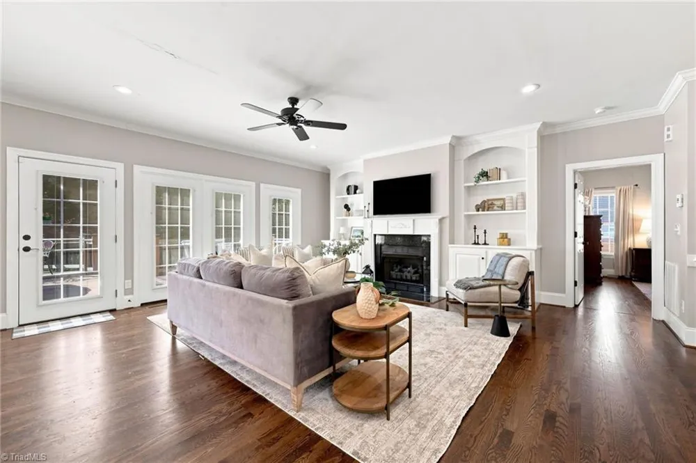 4701 Pebble Lake Drive Pfafftown, NC 27040