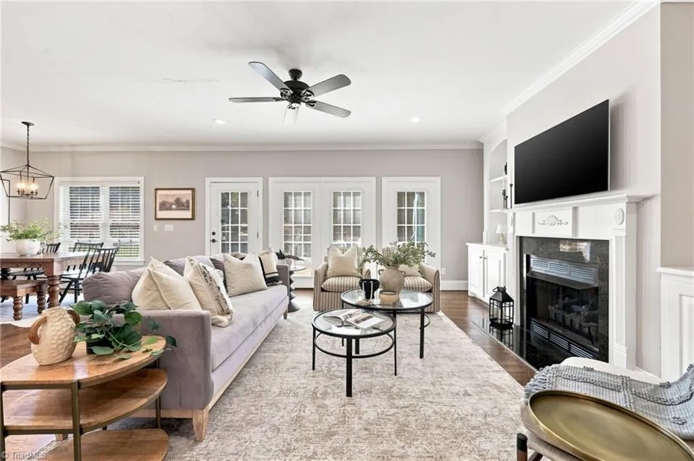 4701 Pebble Lake Drive Pfafftown, NC 27040