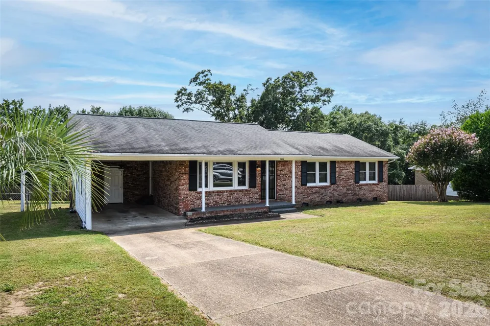 5426 Oakcrest Road Sumter, SC 29154