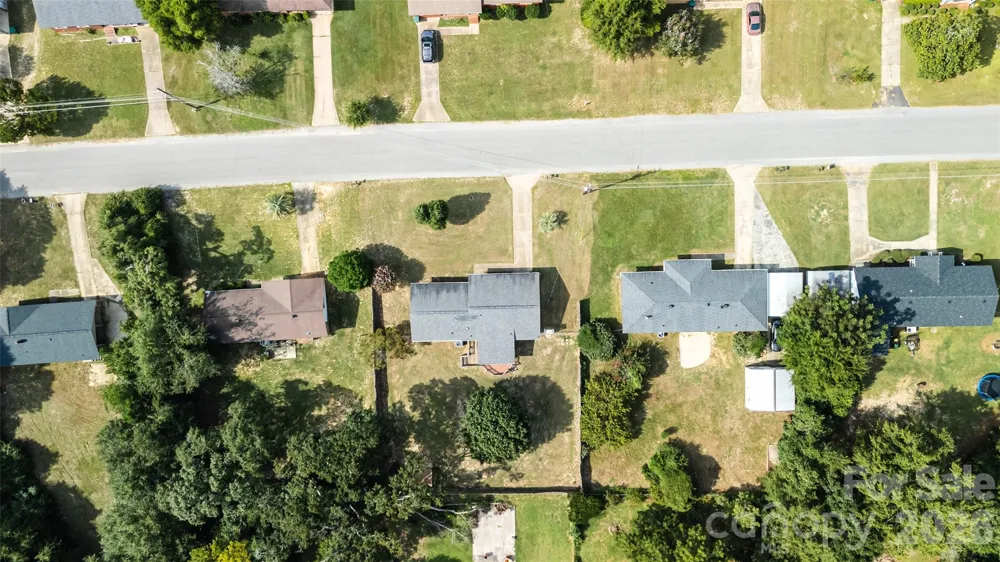 5426 Oakcrest Road Sumter, SC 29154