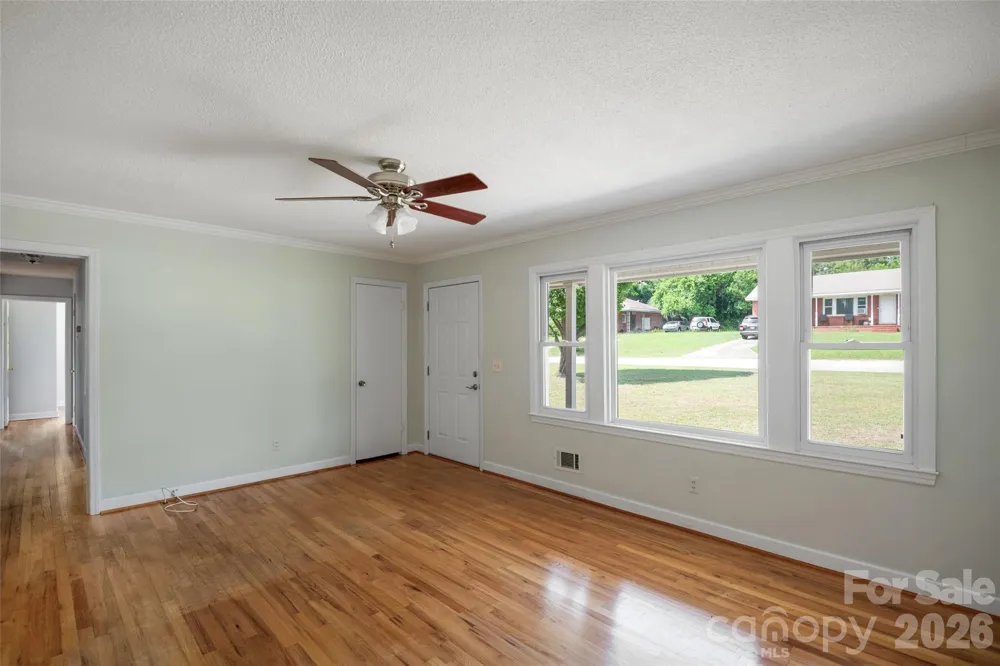 5426 Oakcrest Road Sumter, SC 29154