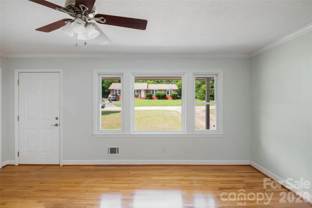 5426 Oakcrest Road Sumter, SC 29154