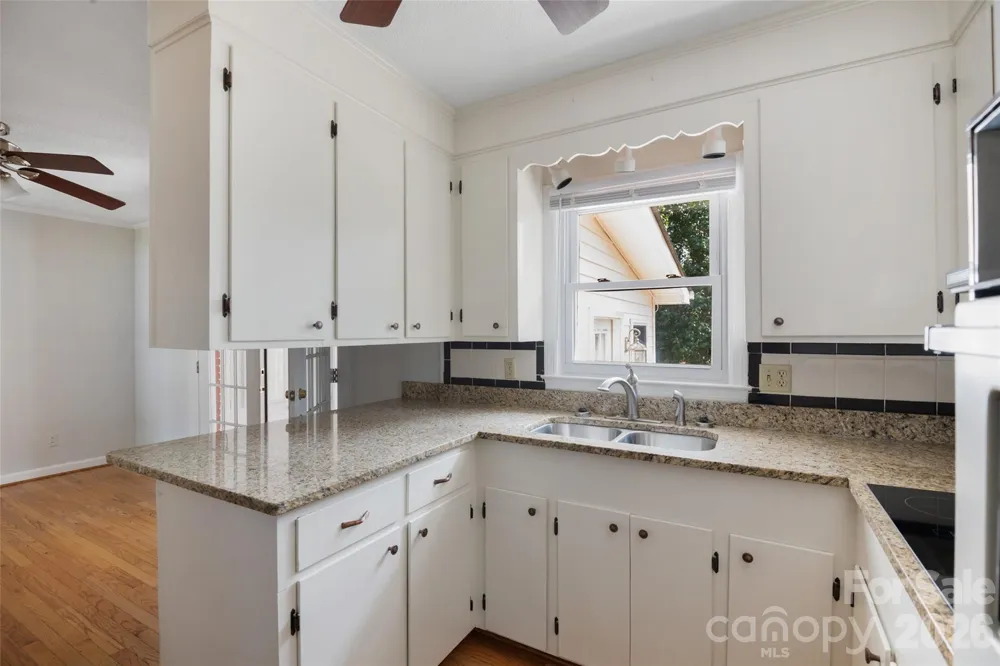 5426 Oakcrest Road Sumter, SC 29154