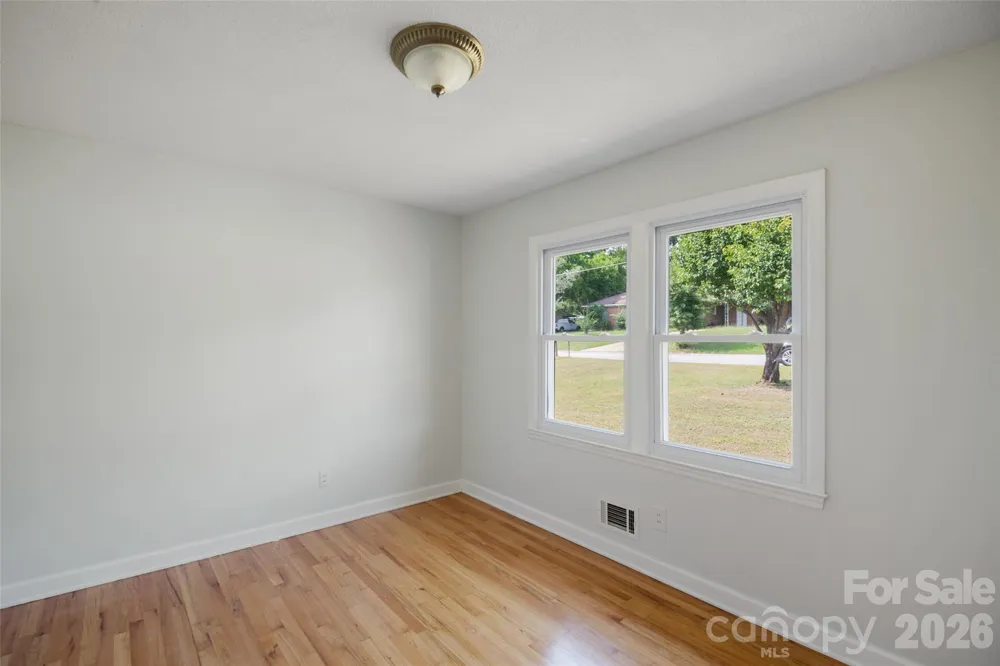5426 Oakcrest Road Sumter, SC 29154