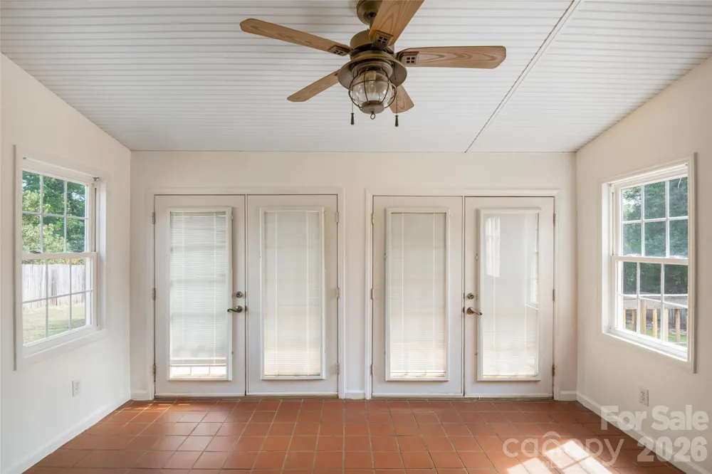 5426 Oakcrest Road Sumter, SC 29154