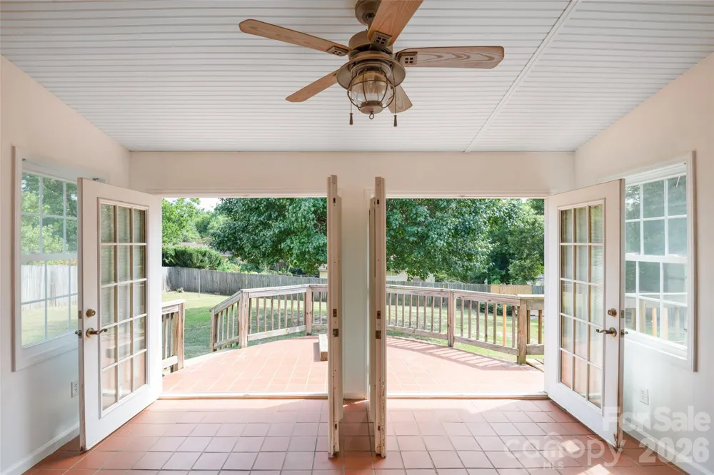 5426 Oakcrest Road Sumter, SC 29154