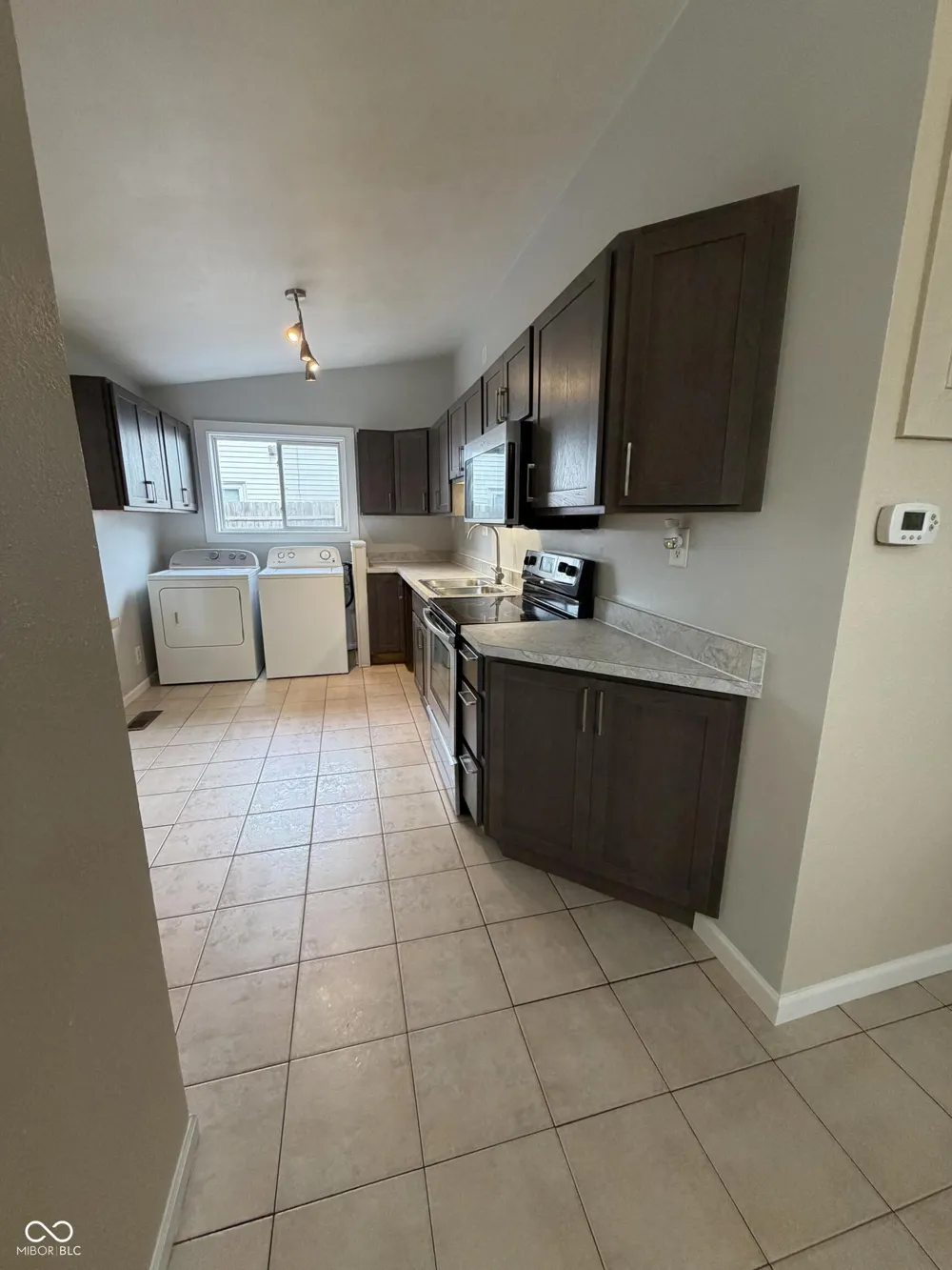 601 Broad Avenue Nappanee, IN 46550