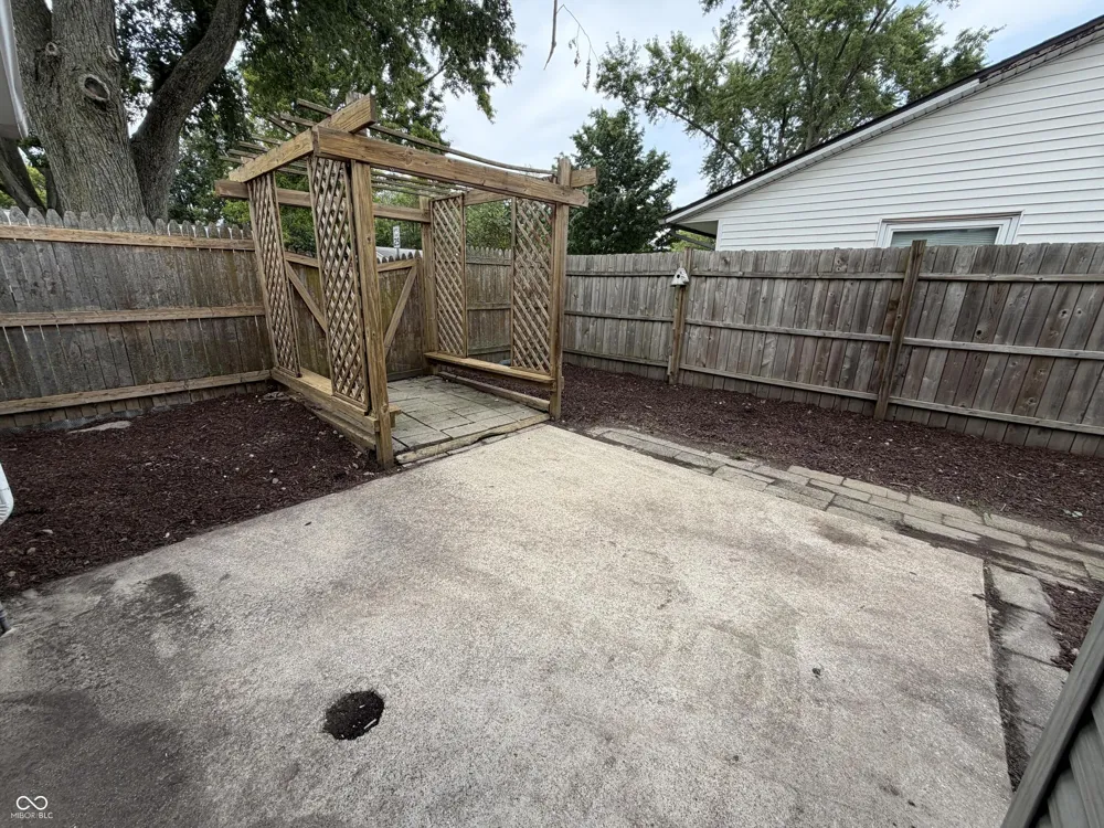 601 Broad Avenue Nappanee, IN 46550