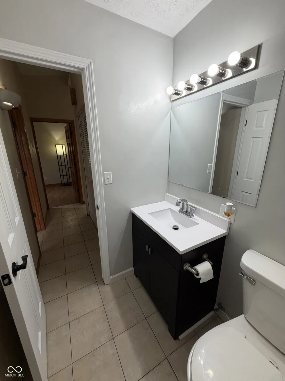 601 Broad Avenue Nappanee, IN 46550