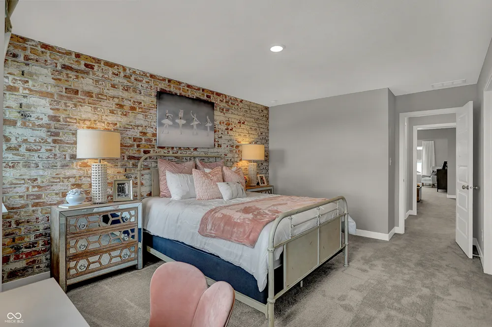 11375 Roe Deer Way Zionsville, IN 46077