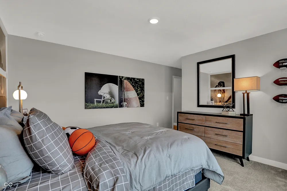 11375 Roe Deer Way Zionsville, IN 46077