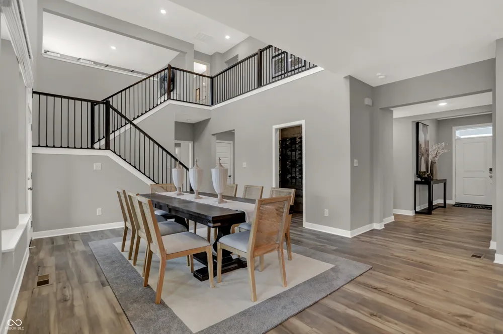 11375 Roe Deer Way Zionsville, IN 46077