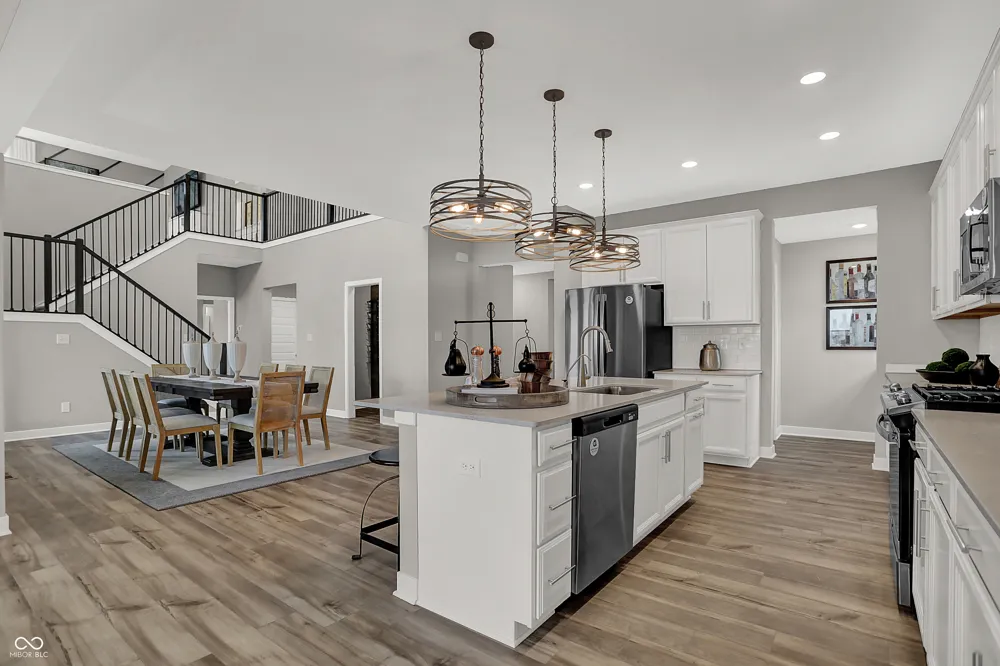 11375 Roe Deer Way Zionsville, IN 46077