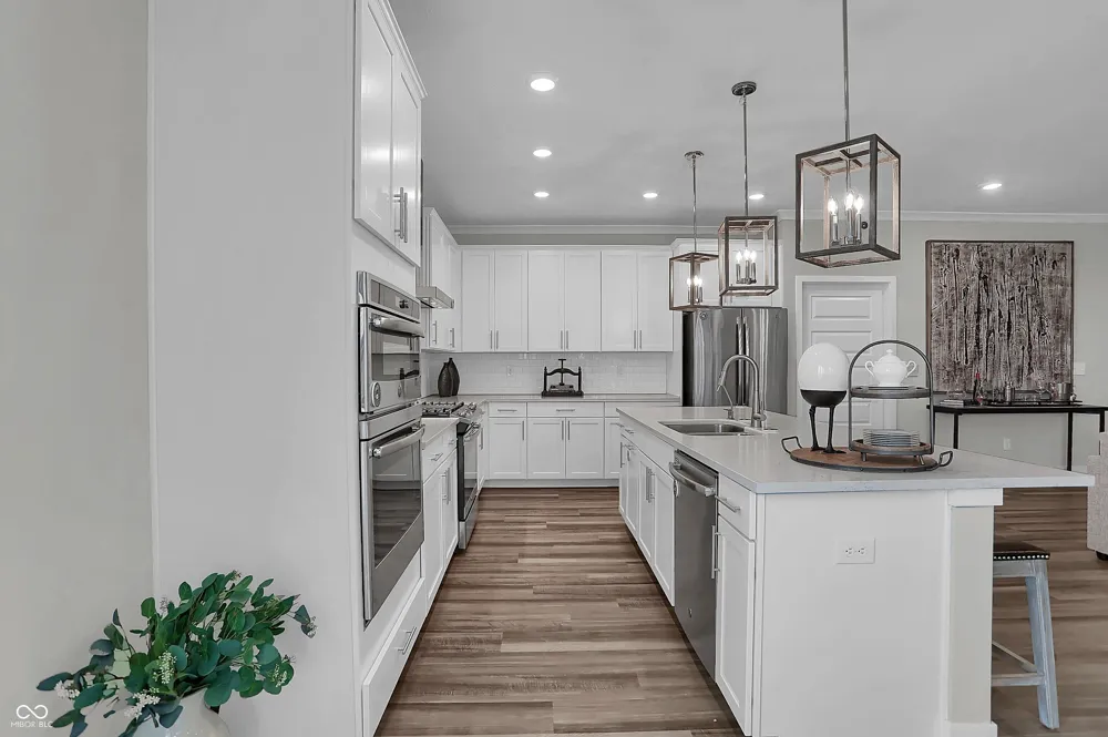 2311 Red Squirrel Way Zionsville, IN 46077