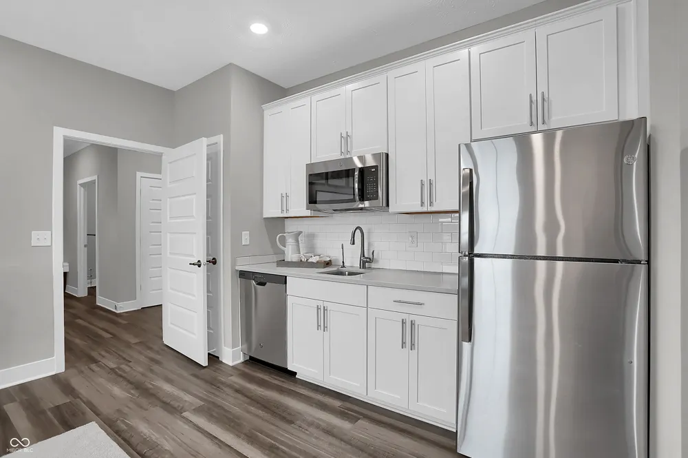 2311 Red Squirrel Way Zionsville, IN 46077