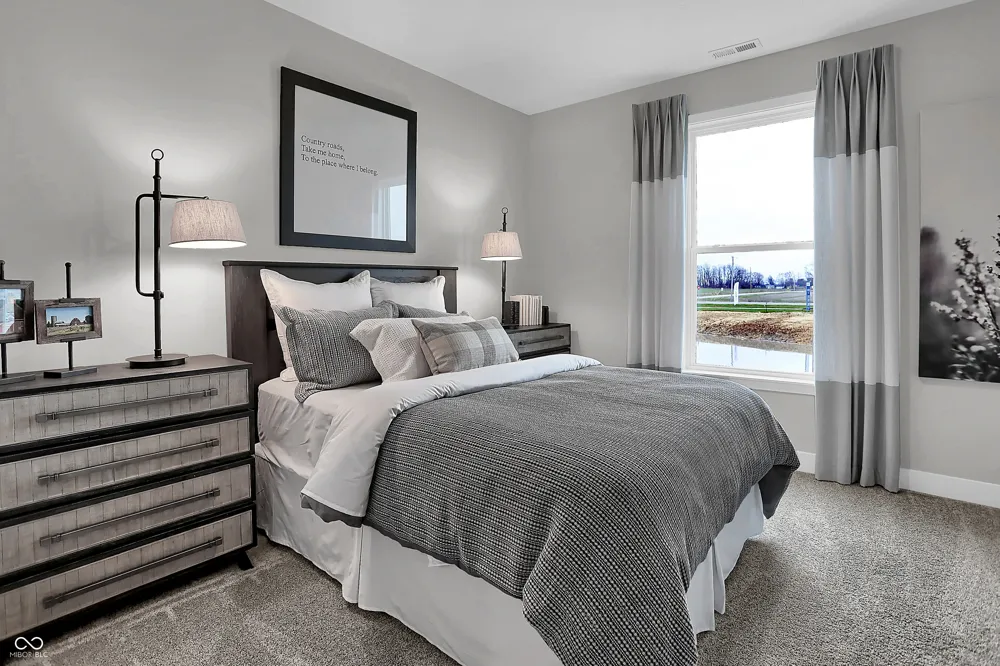 2311 Red Squirrel Way Zionsville, IN 46077