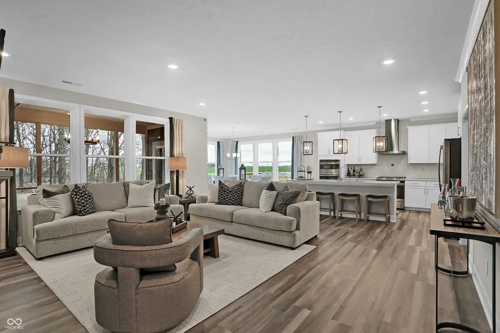 2311 Red Squirrel Way Zionsville, IN 46077