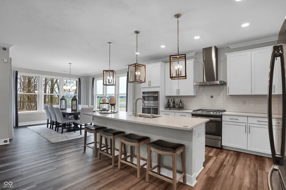 2311 Red Squirrel Way Zionsville, IN 46077