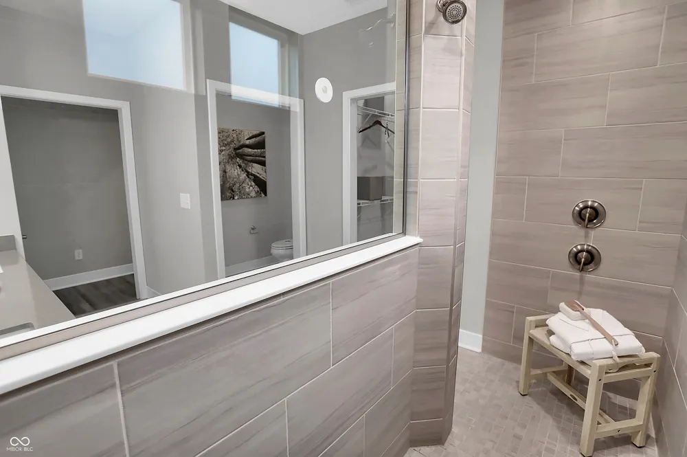 2311 Red Squirrel Way Zionsville, IN 46077
