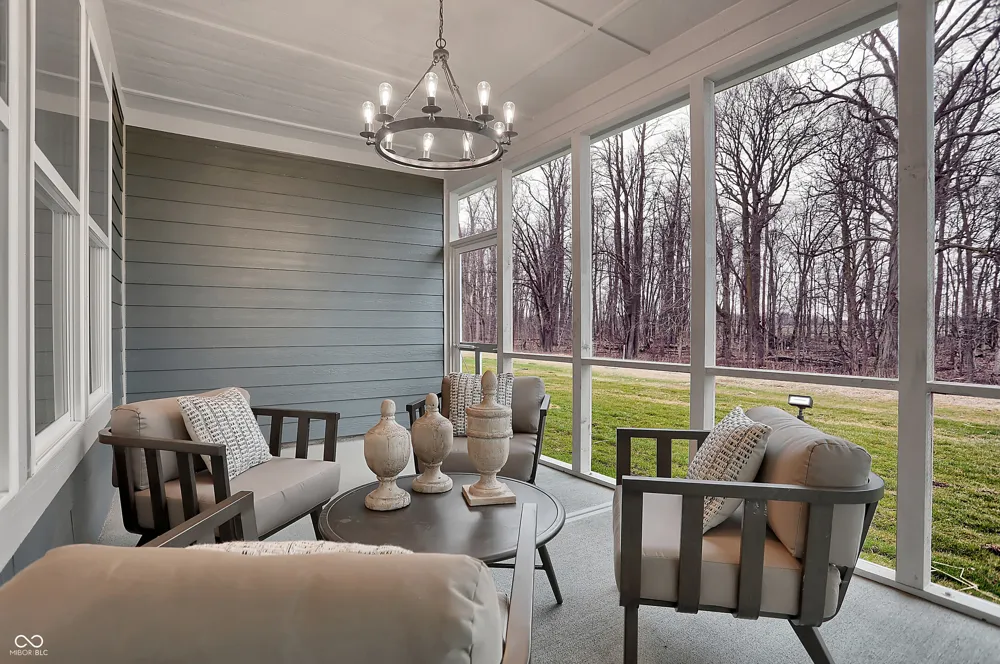 2311 Red Squirrel Way Zionsville, IN 46077