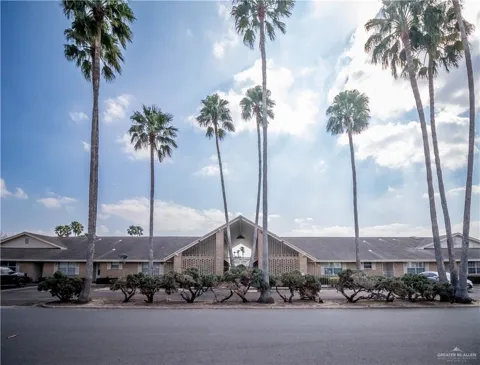 601 Hibiscus Avenue #1