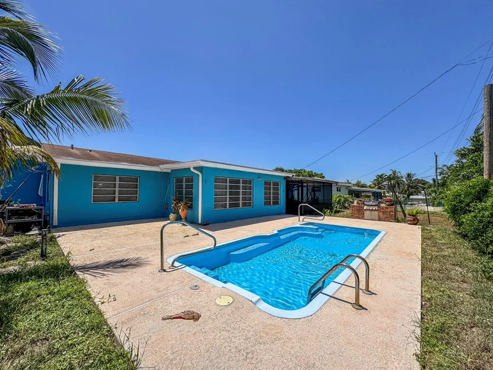 1326 Lake Erie Drive Lake Worth, FL 33461