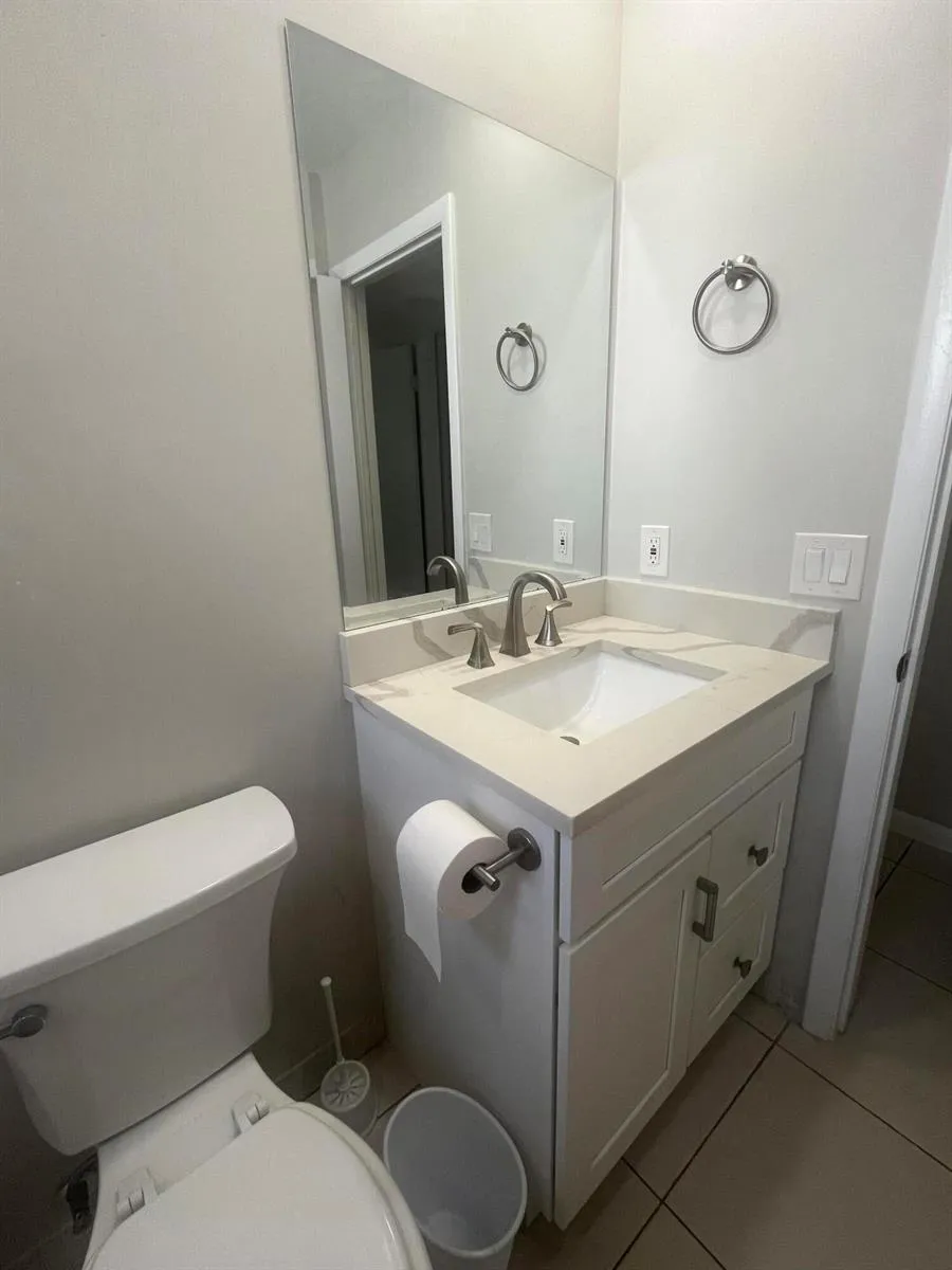 93 Normandy B Delray Beach, FL 33484