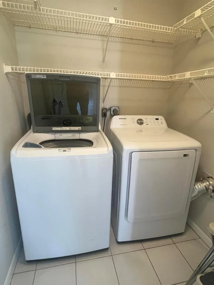 93 Normandy B Delray Beach, FL 33484