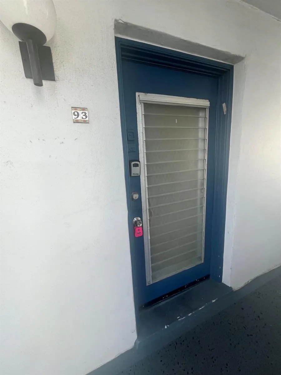 93 Normandy B Delray Beach, FL 33484
