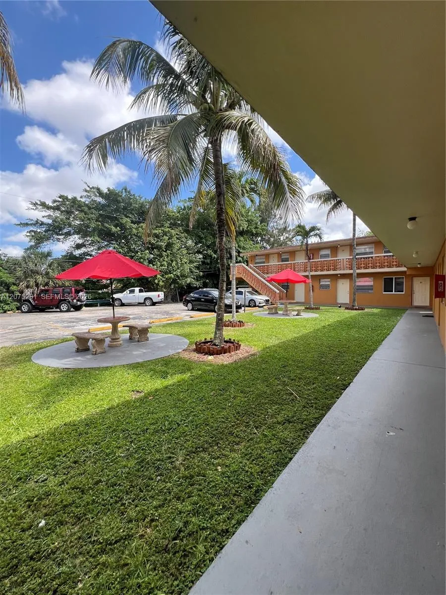 7155 W 14th Ct #9 Hialeah, FL 33014