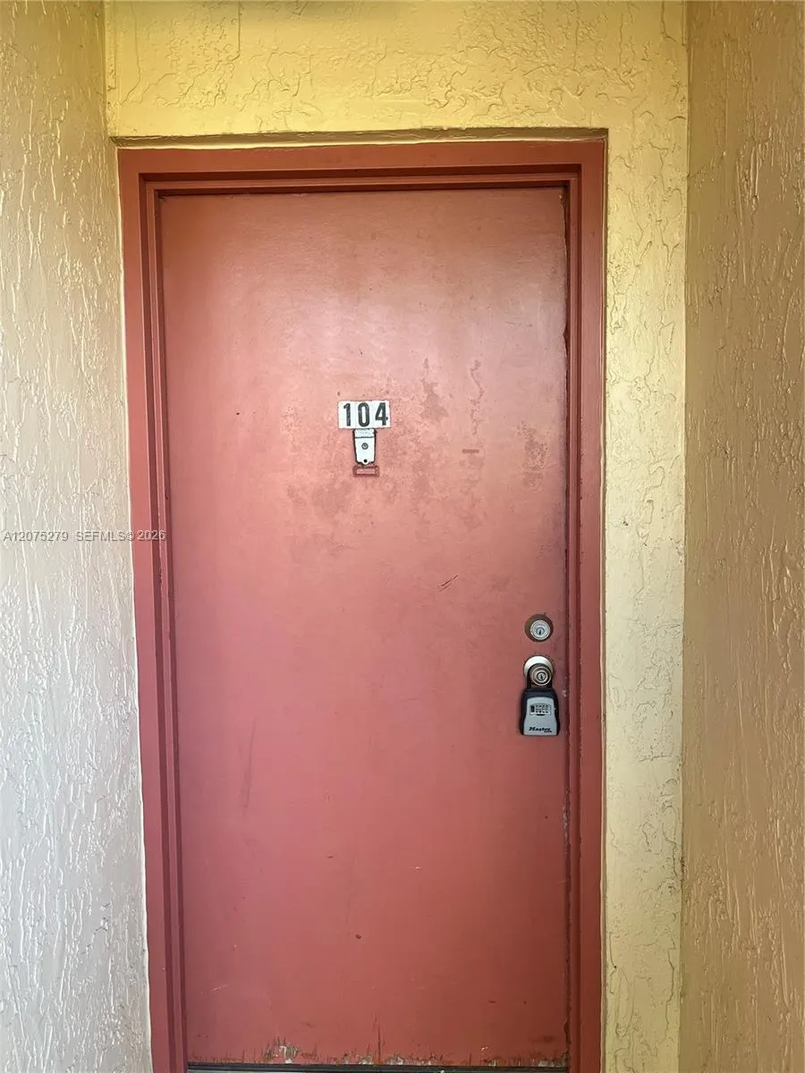 3252 Foxcroft Rd #104 Miramar, FL 33025