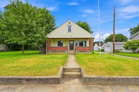 971 Kahn Avenue