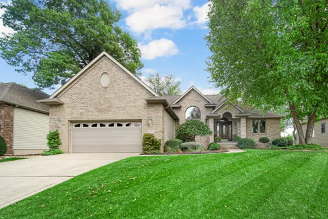 97 Scotscraig Drive