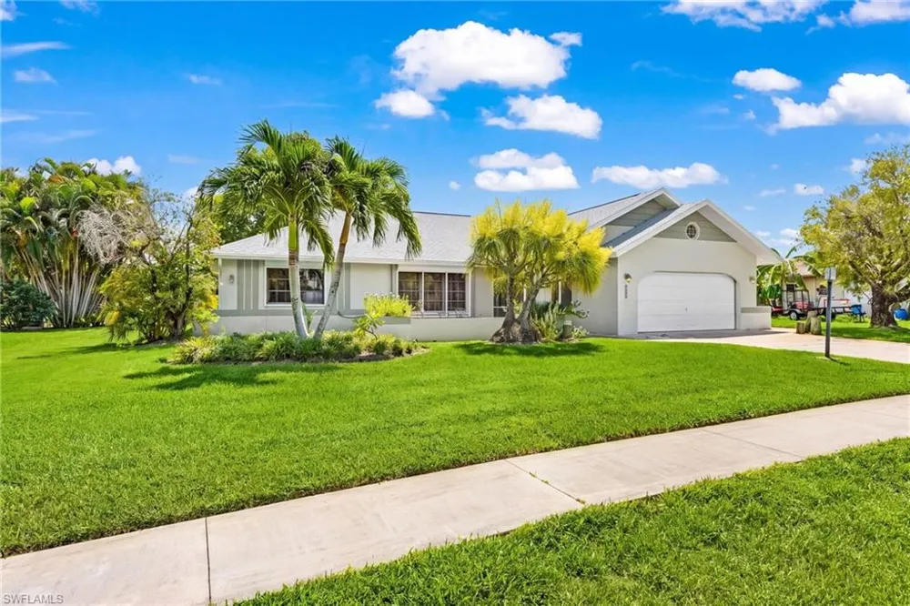 4220 Glasgow Court North Fort Myers, FL 33903