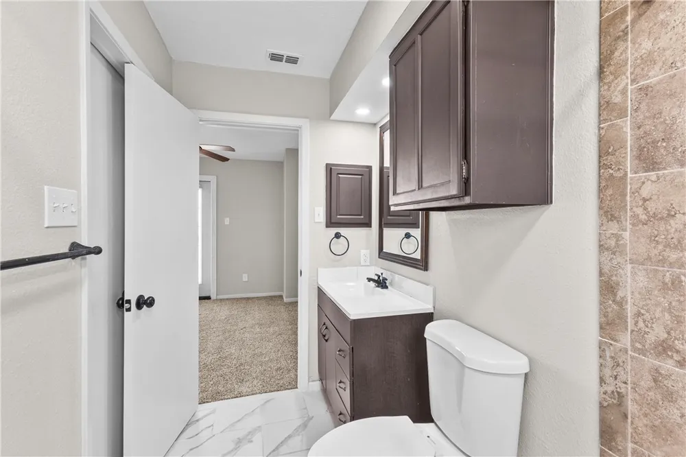 1001 W Bayview Boulevard #D Portland, TX 78374