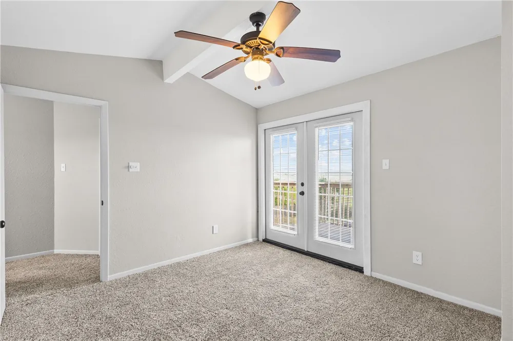 1001 W Bayview Boulevard #D Portland, TX 78374