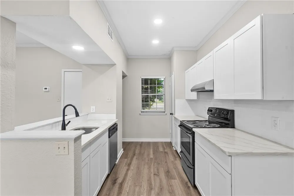 1001 W Bayview Boulevard #D Portland, TX 78374