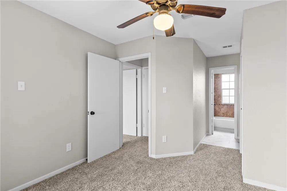 1001 W Bayview Boulevard #D Portland, TX 78374