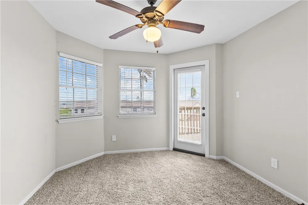1001 W Bayview Boulevard #D Portland, TX 78374