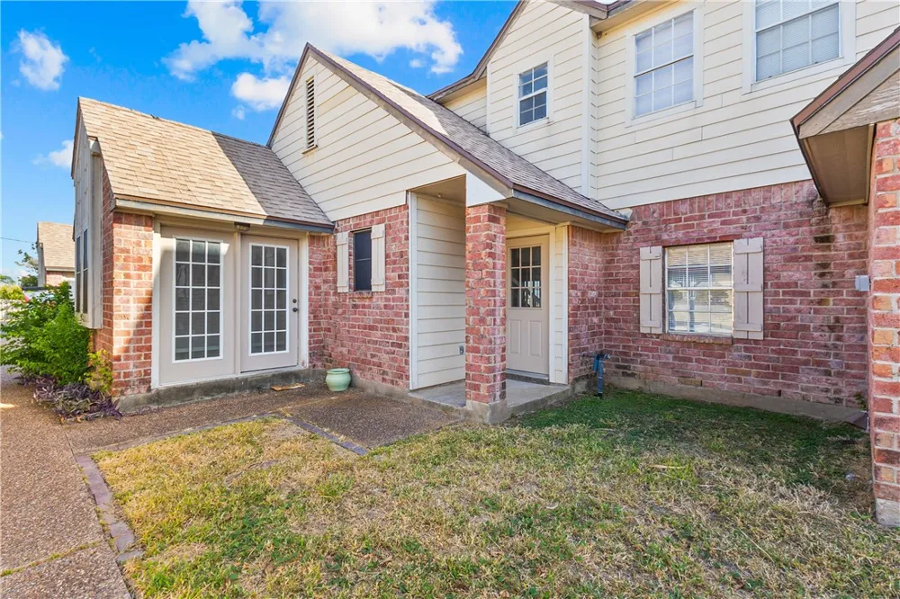 1001 W Bayview Boulevard Portland, TX 78374