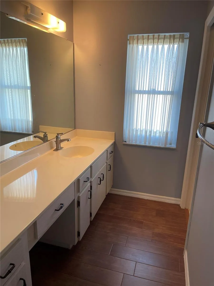420 S BROCKFIELD DRIVE Sun City Center, FL 33573