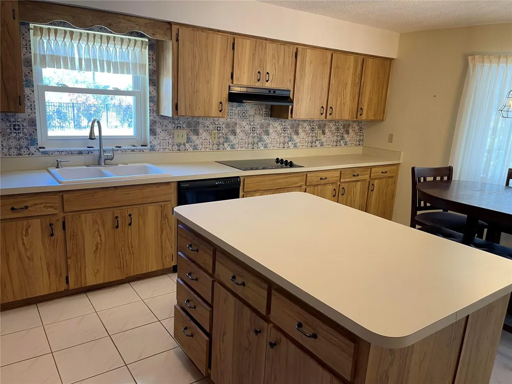 420 S BROCKFIELD DRIVE Sun City Center, FL 33573