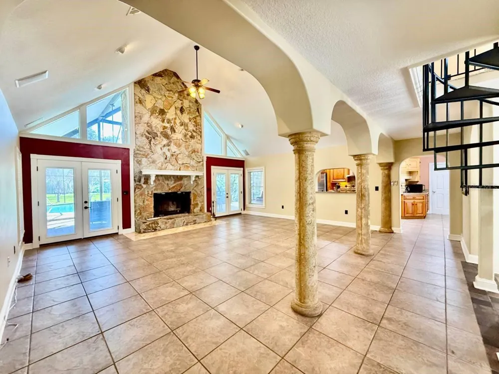 1103 BALLINGER ROAD Lutz, FL 33548