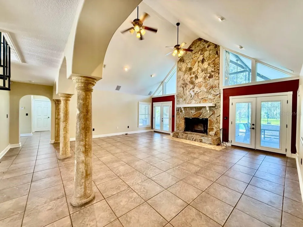 1103 BALLINGER ROAD Lutz, FL 33548