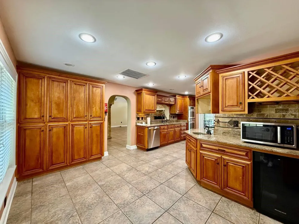 1103 BALLINGER ROAD Lutz, FL 33548