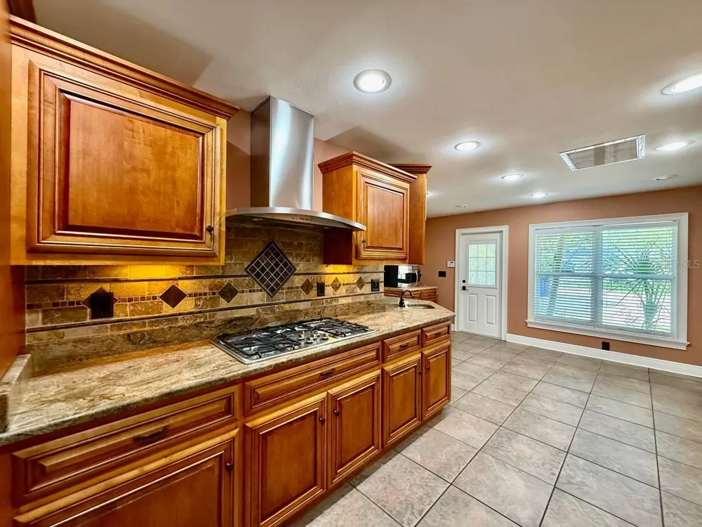 1103 BALLINGER ROAD Lutz, FL 33548