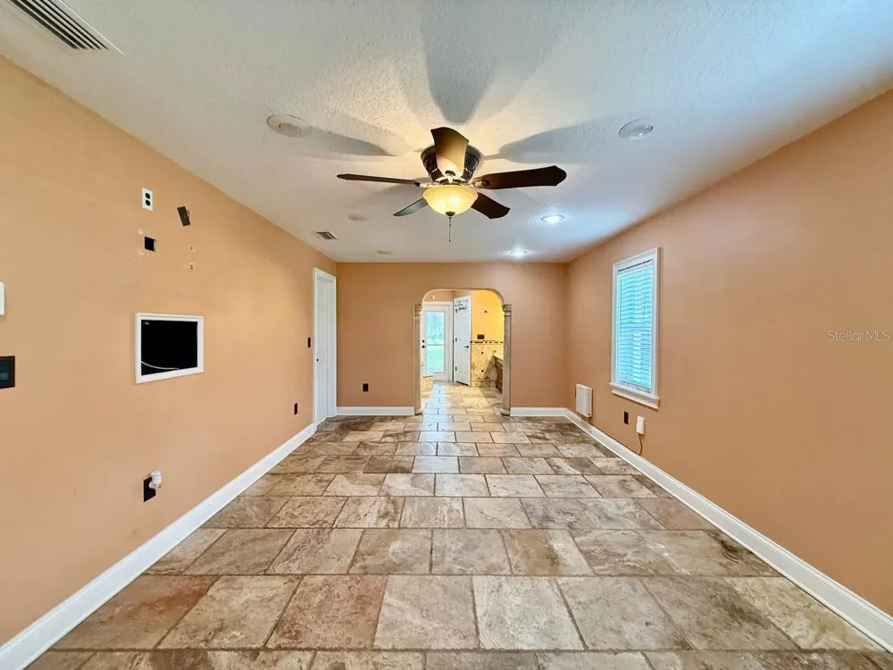 1103 BALLINGER ROAD Lutz, FL 33548