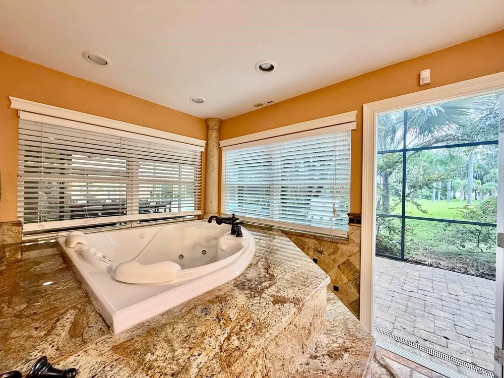 1103 BALLINGER ROAD Lutz, FL 33548